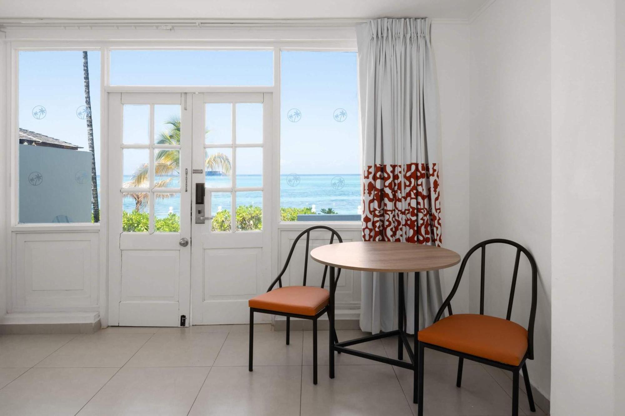 Double Room with Two Double Beds - Non-Smoking